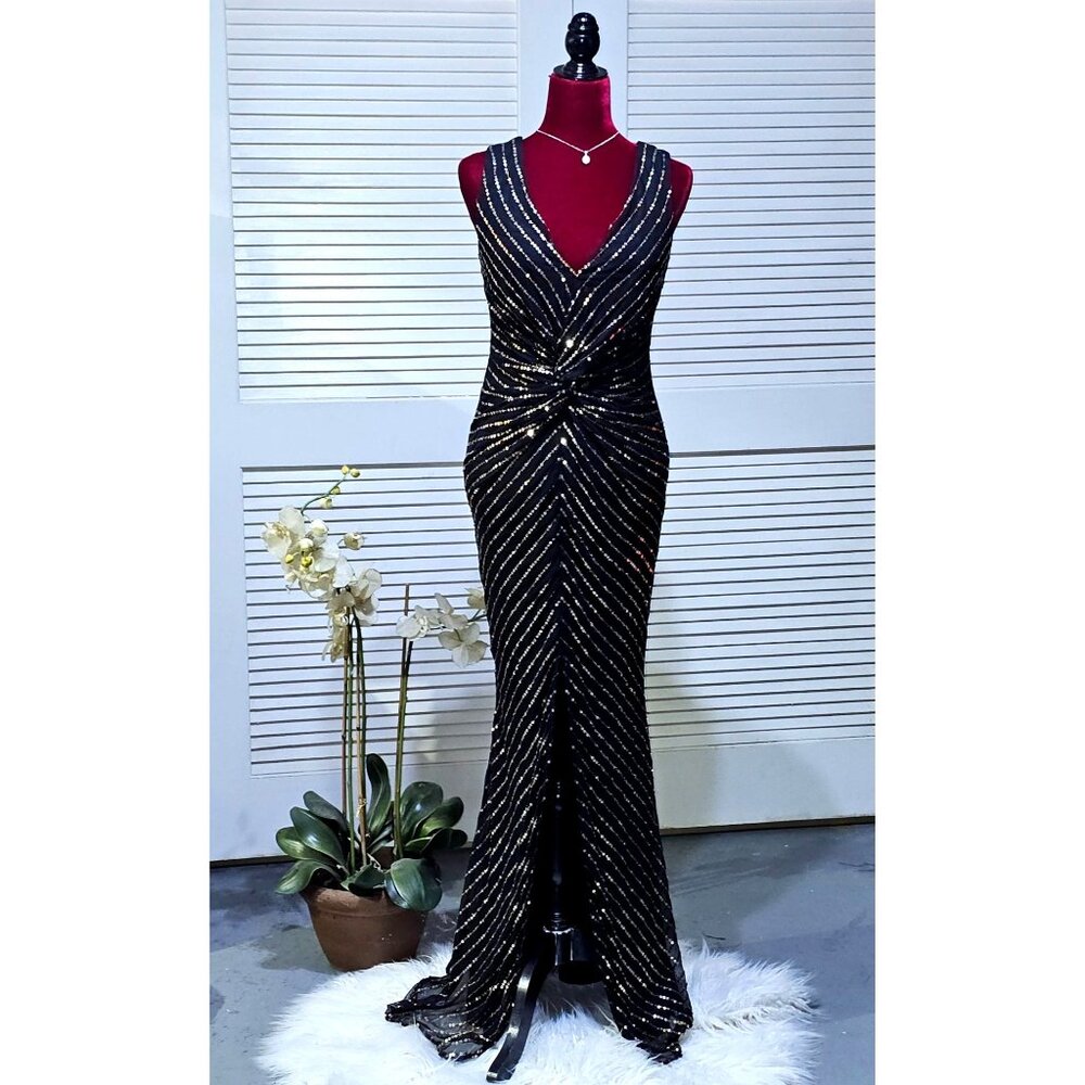City Goddess London Women's Black Gold Sequin Maxi Dress With V-Neck Sz 6 2575